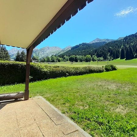 Apartment With Terrace At The Foot Of The Slopes La Clusaz Exterior photo