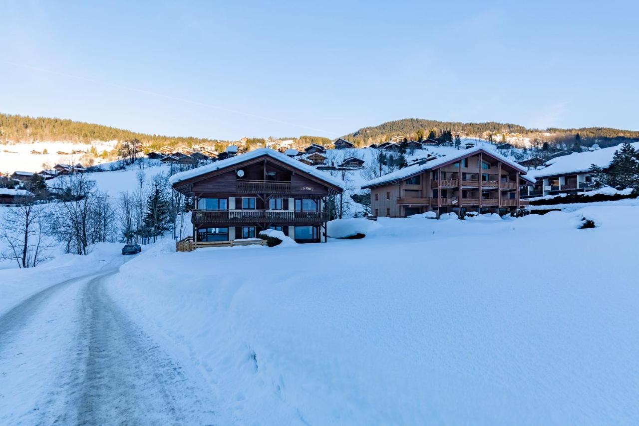 Apartment With Terrace At The Foot Of The Slopes La Clusaz Exterior photo